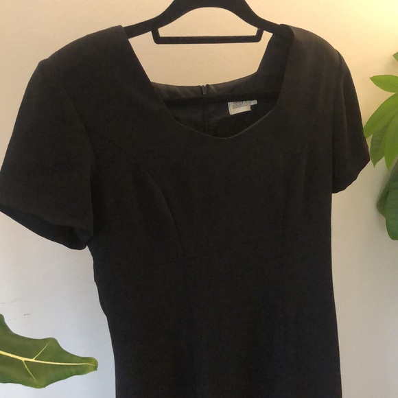 3/$20 Vintage Jacob little black dress with cap sleeves - Picture 2 of 4